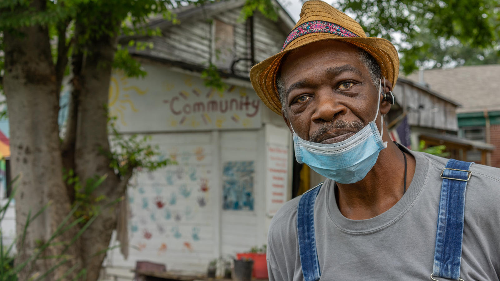  Mike Minnis wearing a mask 